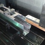 제품 몸통 내부 바닥면 살빼기